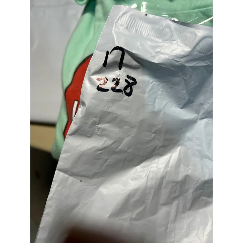 Very Important Tee Waffle‎ Love Heart Graphic T Shirt Mint Green XL